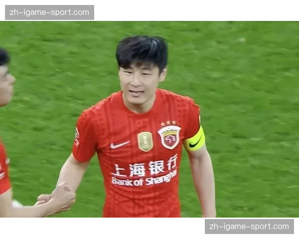 奥斯卡点射武磊破门，上海海港2-0力克山东泰山暂登积分榜首